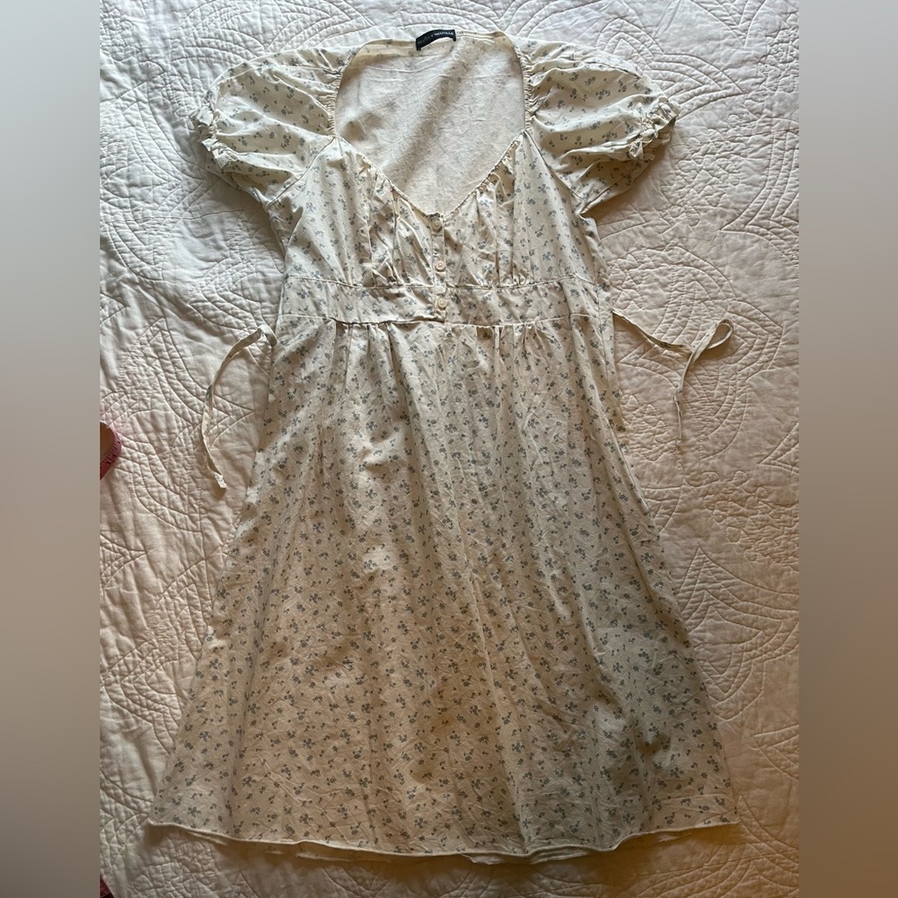 Brandy Melville Floral Mini Dress. Ivory & Blue. One size